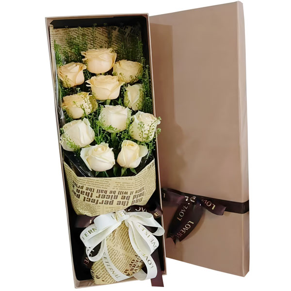 11朵香槟玫瑰礼盒,拥有爱的魔力