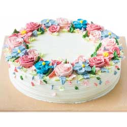 8寸玫瑰花鲜奶蛋糕，生日吉祥