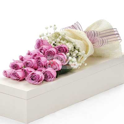 18朵紫玫瑰礼盒，两心相系