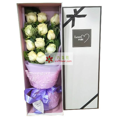 11朵白玫瑰礼盒，爱永葆新鲜与快乐