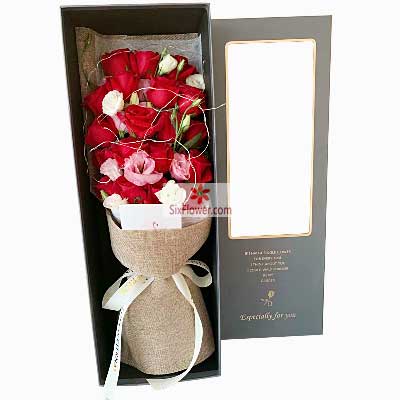 19朵红玫瑰，礼盒装，喜欢你的人