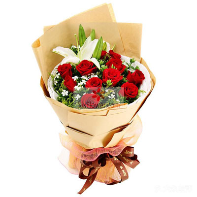 商品名称：11朵红玫瑰，1支白色多头百合，一颗真诚的心