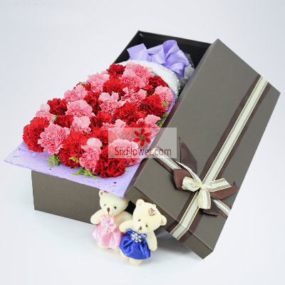 30朵康乃馨，礼盒装，甜蜜温馨