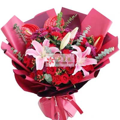 11朵红玫瑰康乃馨，真挚的祝福