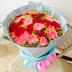 22朵粉色康乃馨玫瑰，至高的祝福