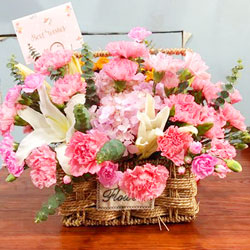 29朵粉色康乃馨花篮，生活幸福美好