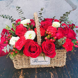 21朵红玫瑰花篮，幸福的时刻