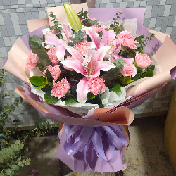 18朵粉色康乃馨粉色多头百合，快乐幸福