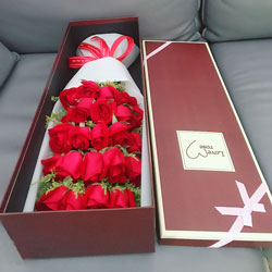 22朵红玫瑰礼盒，深情共白头