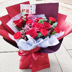 红玫瑰+红色康乃馨，充满欢笑和幸福