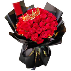 33朵红玫瑰皇冠，爱情甜蜜长久