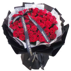52朵红玫瑰，真挚的爱和幸福