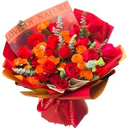 18���õ���ɫ��ͷõ�壬�Ѱ��ڽ�����