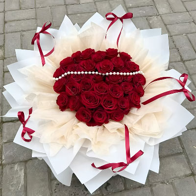 33���õ������װ�Σ�����ÿ�����